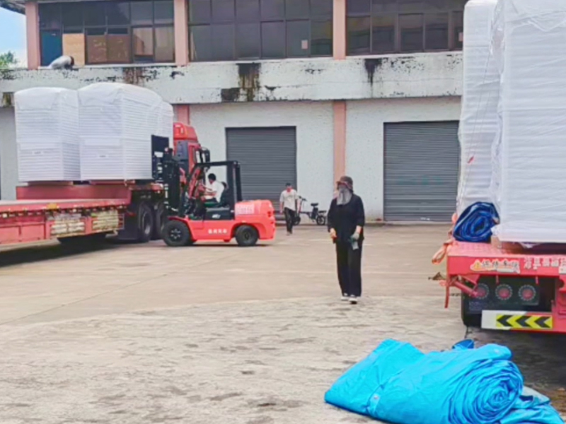 Full last, bevis på hårt arbete.